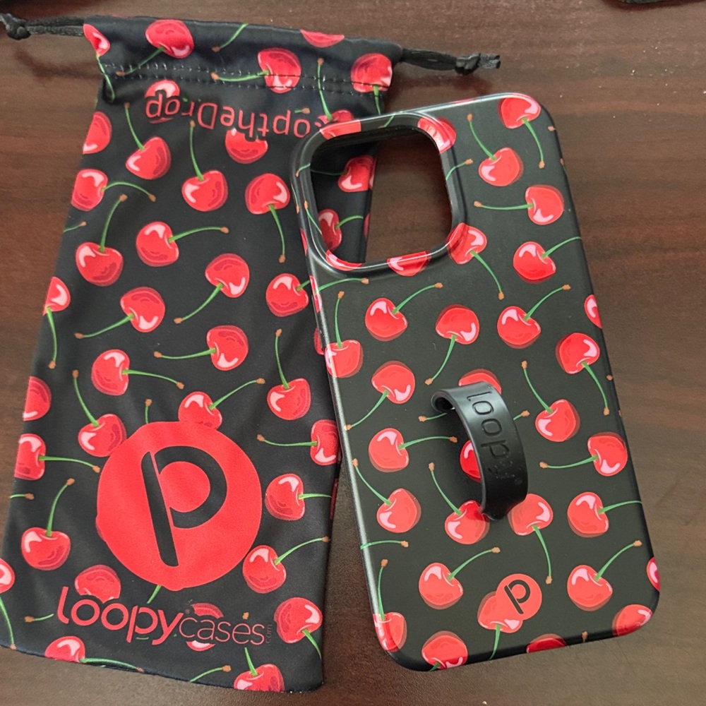 Loopy case - Black Cherry 15 Pro Max